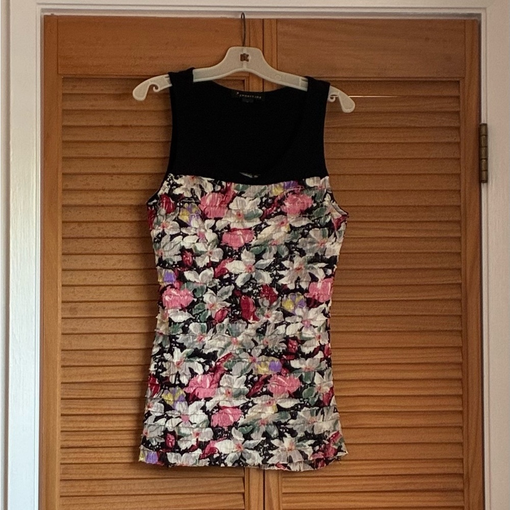 Forever 21 Floral Sleeveless Top Size S